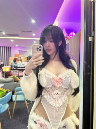 喝多了想兔 2024-10-28 22:50:42 绝佳的视角🤓不爱上我算我输咯❣️