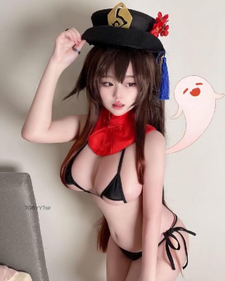 小小兔 2025-05-01 02:58:27 情趣比基尼三点式👙白嫩双秀峰🐻➕粉嫩蜜桃
