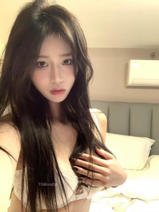 独留 2025-02-23 12:01:04 黑色花纹蕾丝内衣➕白色蕾丝内衣