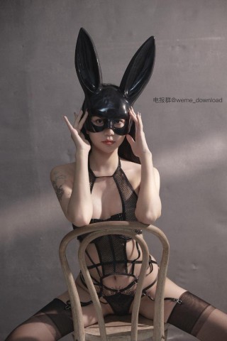 鱼神 2024-07-29 22:53:42 黑色情趣透视镂空连体一个根绳系列👙