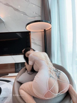 左公子666 2025-03-26 08:54:56 蕾丝渔网巨美的🐻和🍑