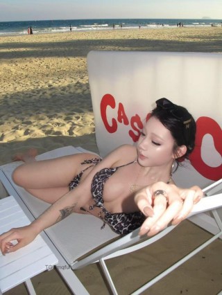 鹅鹅的秘密 2025-04-29 21:27:14 沙滩美女🏖️比基尼👙