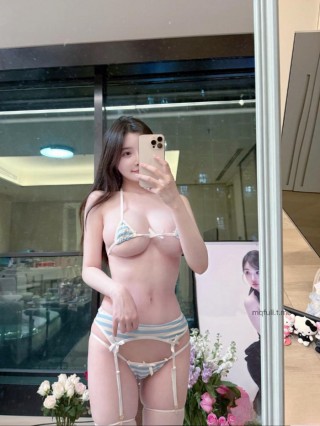 糯美子 2024-10-25 17:48:44 燃爆血管🔥性感比基尼