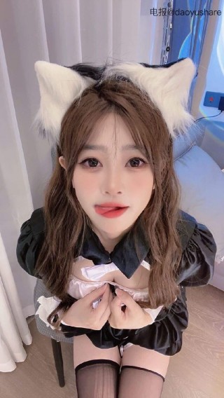 香香de香香 2025-06-23 14:44:06 我这么可爱 可不要欺负我