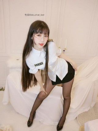 呆猫猫m_ 2024-08-15 17:33:06 铁粉专享 穿制服的小姨子