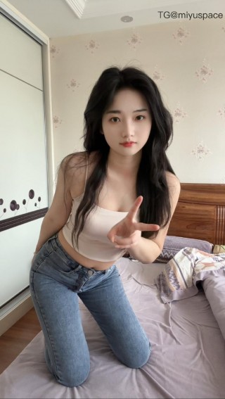 九斤明哥 2025-05-30 16:16:53 喜欢在姐姐前面还是后面呢🥵