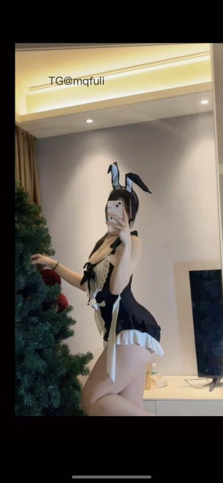 鱼香肉丝 2025-07-24 15:10:21 你摸摸我，看看是不是做你女朋友的料子