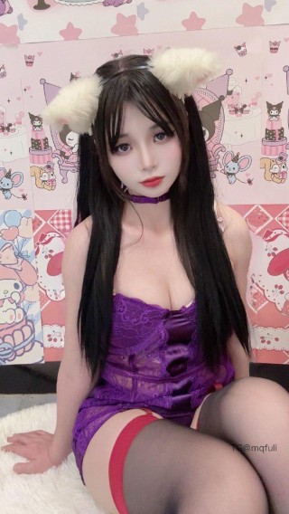 睡睡平安 2025-01-15 14:40:08 新鲜出炉的小妈😍紫色诱惑你抵挡不住