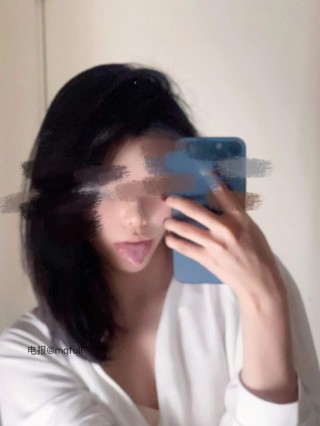 yummyki 2025-08-03 22:47:32 叉开了，怎么坐？