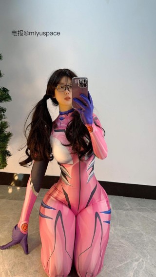 俏妞 2025-06-15 18:30:51 你说你会永远爱我，爱的是现在的我，还是我？