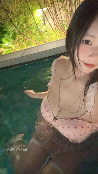 可爱多多杨 2025-08-18 00:30:35 这套好看吗 刚拍的