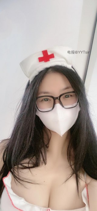 俏妞qiaoniutT 2024-07-19 17:06:02 今天是护士小姐姐 不听话要 💉