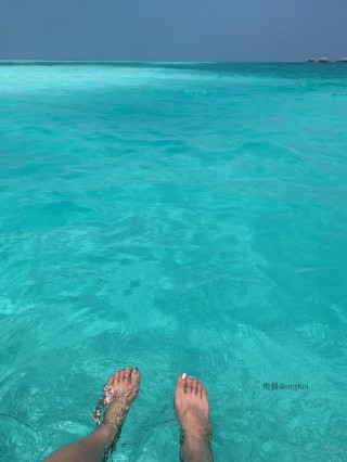 独留 2025-01-31 08:42:43 不需要调色的海🥹