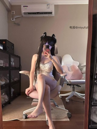 张洛洛 2025-08-13 14:57:18 天气热的话就穿凉快一点