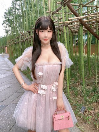 乐安小姨 2024-08-09 16:48:06 只想被人宠着爱！
