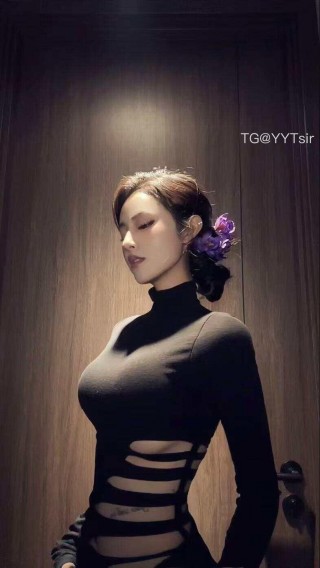 李不美 2025-05-27 16:24:29 宝宝们喜欢的黑丝来咯