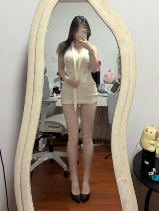 小意oO_ 2025-04-15 18:07:43 清纯美丽少女