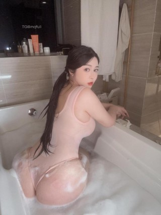 120斤的小王同学 2025-05-02 10:55:23 宝宝 一起洗澡洗澡吗🛁