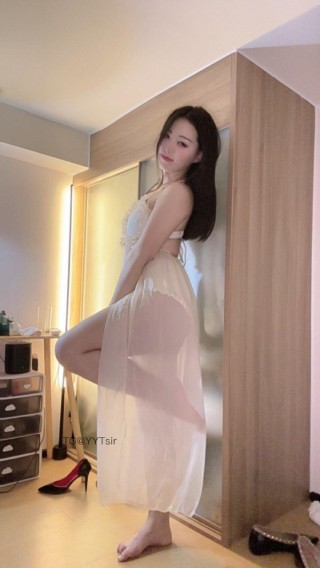 夢姐姐 2024-10-07 17:28:13 白色泳装哦