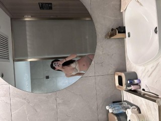 玫桃泡芙 2025-02-07 16:23:57 透视装劲显风情