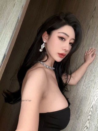 不爱笑的赛琳 2025-01-21 11:09:35 晶莹剔透的肌肤 你懂我的欲擒故纵