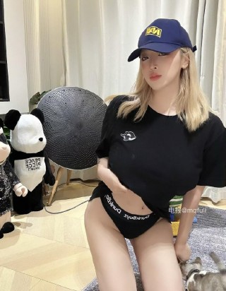 你的渡口 2025-07-22 11:54:51 【付费贴】16张！口子姐私🏠写真图集重磅来袭