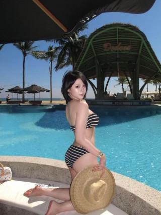 鹅鹅的秘密 2025-04-30 16:33:41 海边🏝️约会的vIog😝今日做你的阳光女孩 三点式👙蜜桃🍑