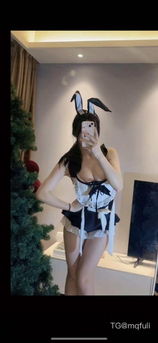 鱼香肉丝 2025-07-24 15:10:21 你摸摸我，看看是不是做你女朋友的料子