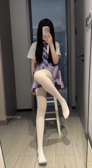 林扣弦 2025-04-20 22:11:56 白色丝足要怎么做哄哥哥开心呢