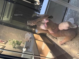 无欲无求的推土君 2025-03-01 15:11:15 粉色比基尼😍是你喜欢看的