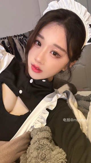 轩子巨2兔 2025-06-25 10:09:45 她私底下也是炸鸡啤酒都来的啊