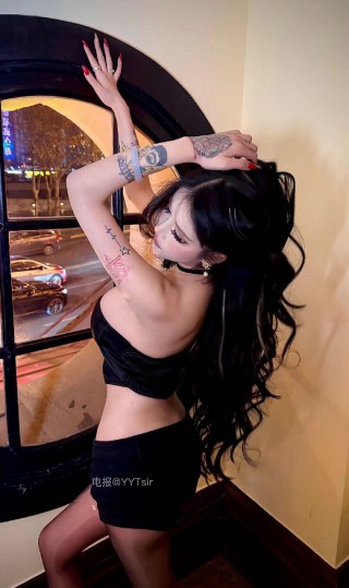 美欢酱 2025-02-19 21:44:30 性感妩媚多姿😝白嫩肌肤❗波涛汹涌