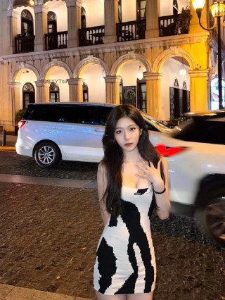 独留 2024-10-05 14:21:33 好晒啊谁来撑个伞！解锁超粉查看所有内容