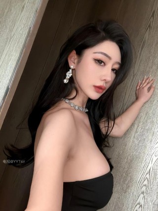 不爱笑的赛琳 2025-04-24 13:08:50 只发两张，猥琐发育