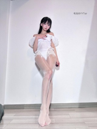 聂傲娇 2025-01-25 00:56:09 甜妹连体丁配肉丝👙