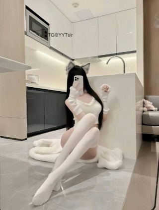 小奈酱 2025-08-01 22:14:44 想跟你0距离接触，可以吗😌宝宝