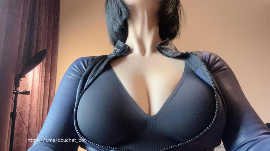 俏妞qiaoniutT 2024-04-26 23:48:17 销魂9宫格