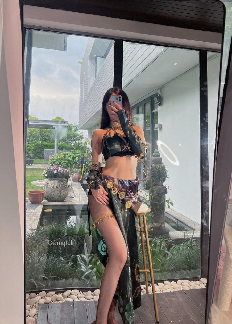 小玉吃果冻 2024-04-29 15:34:30 最近手头有点紧 能借你的手牵牵吗