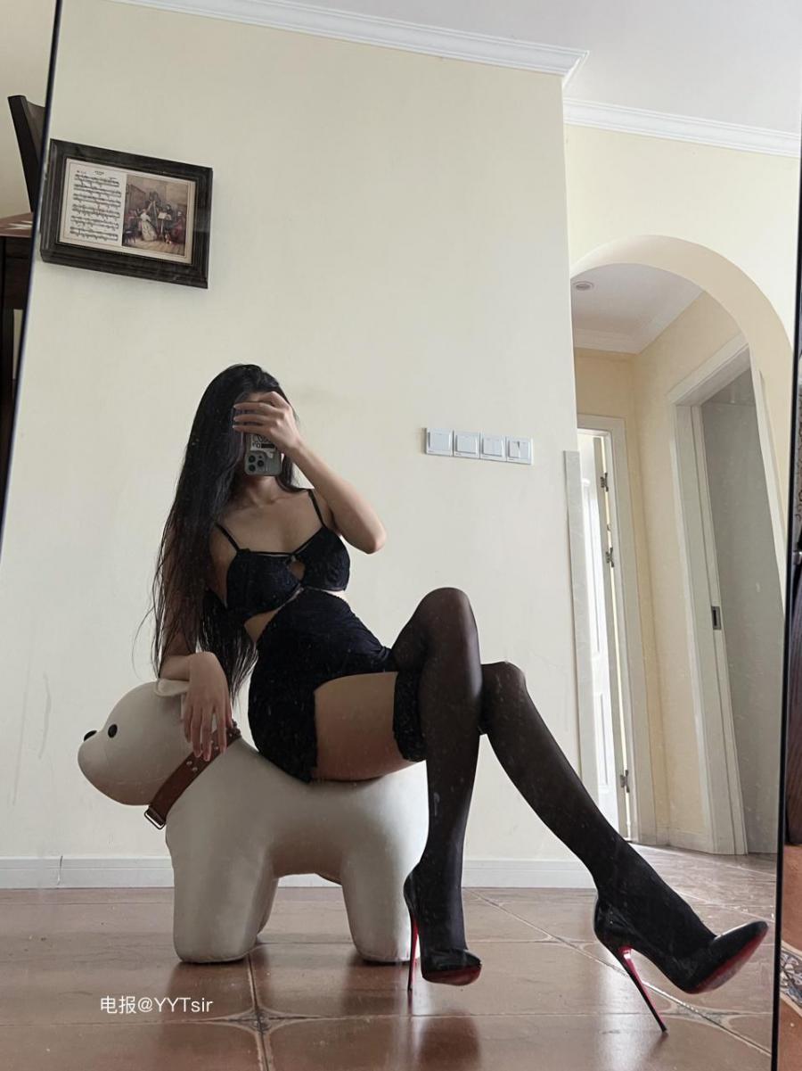 纪念小小V 2024-04-29 12:40:10 老公就喜欢我这么穿