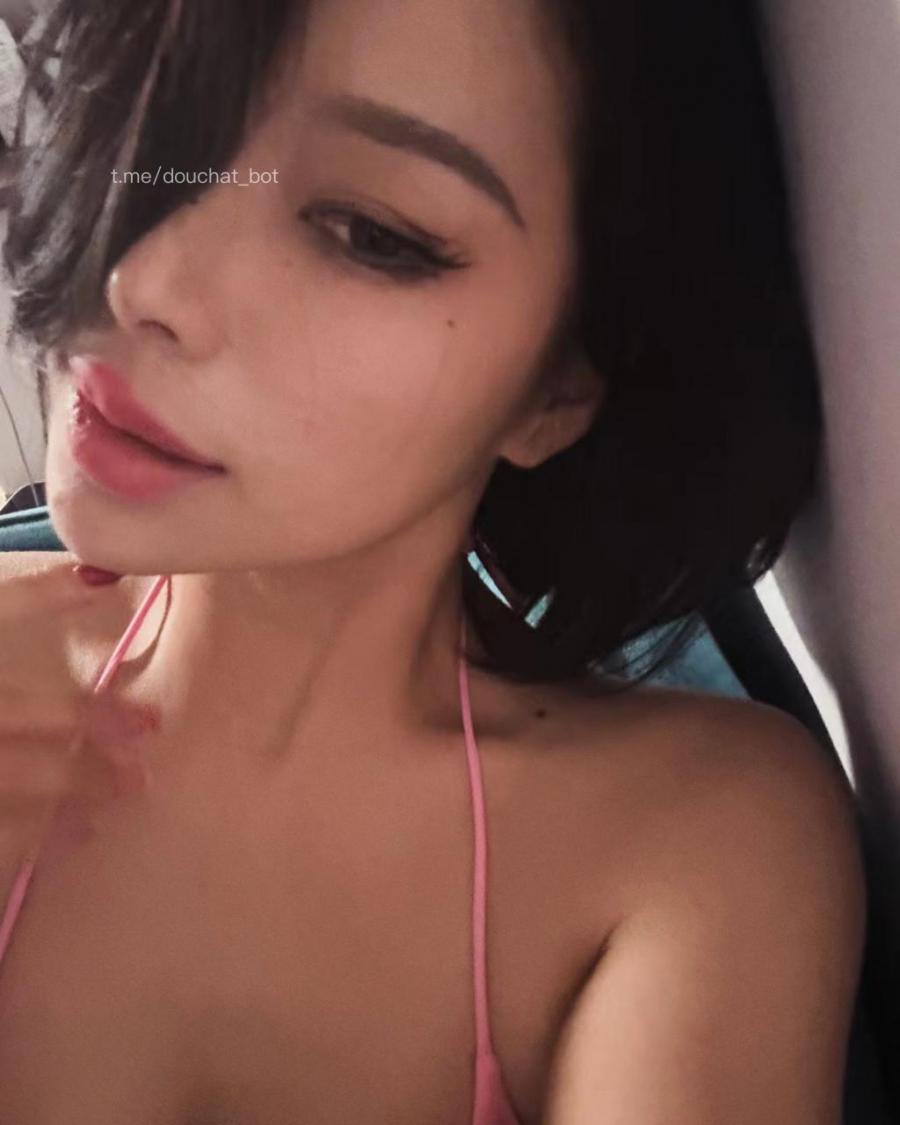 徐樱菡 2024-05-18 13:49:43 🐈‍⬛：妈咪我们是什么关系～