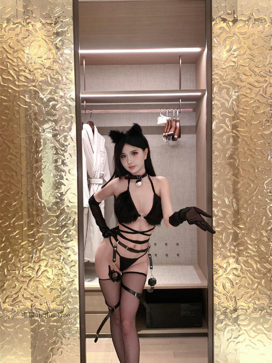 炸蛋boom 2024-06-27 23:15:12 性感情趣小狐狸套装👙毛茸茸的三点式小🐻罩