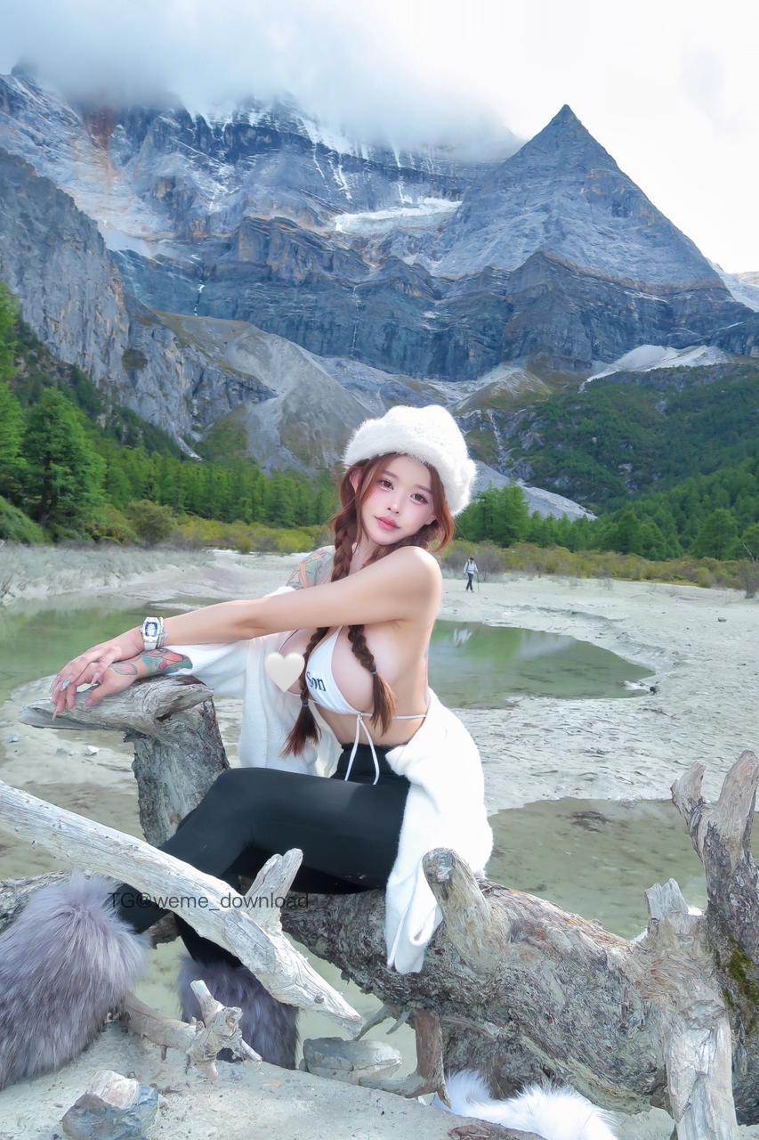 希希Gina 2024-07-18 12:44:57 比夏天的太阳还要辣点