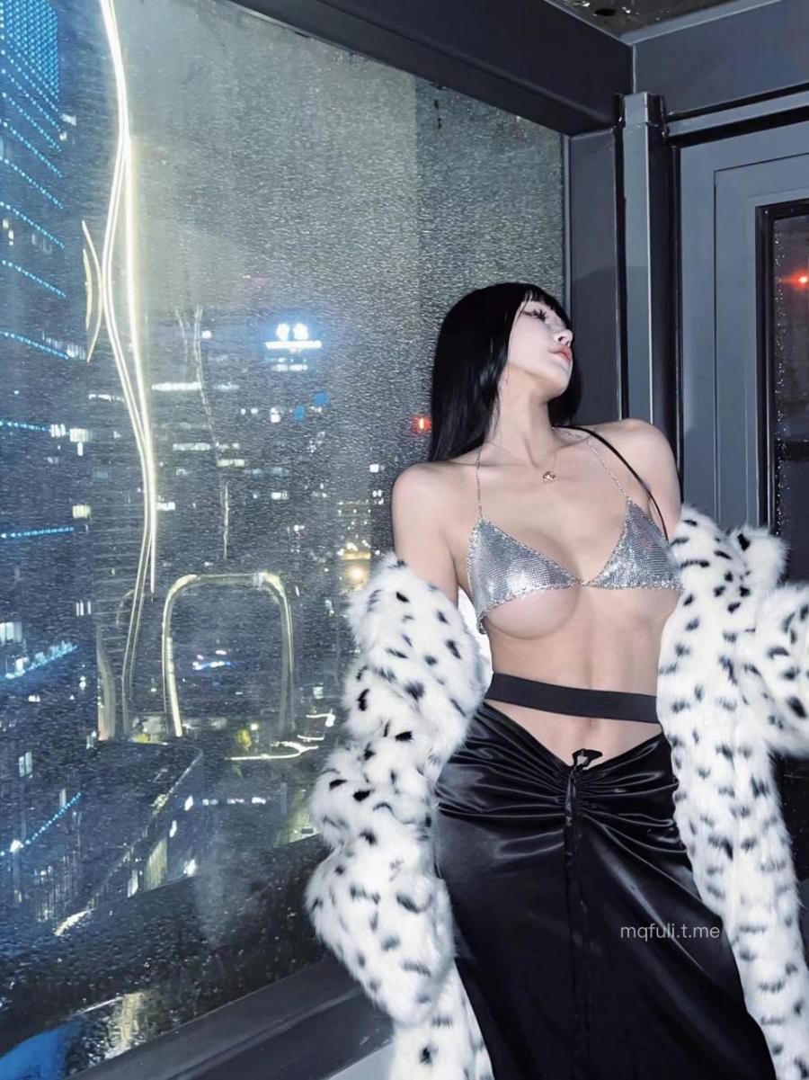 孟晓艺 2024-07-11 22:06:12 绝对私密㊙️时刻 铁粉，超粉免费👀