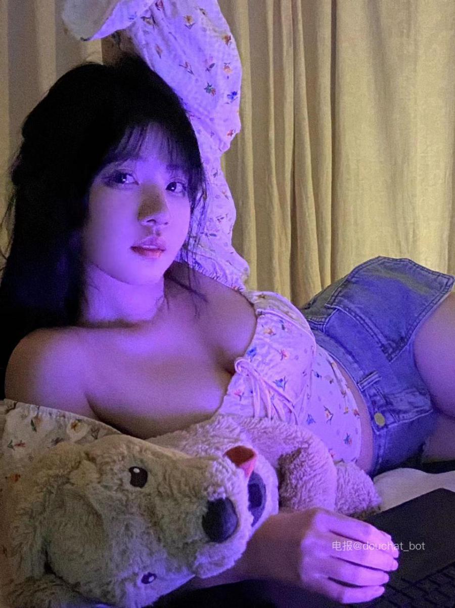 鹅鹅 2024-07-10 15:41:35 给你们个造型吧