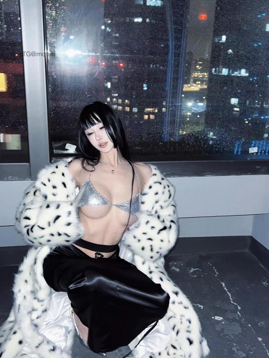 孟晓艺 2024-07-11 22:06:12 绝对私密㊙️时刻 铁粉，超粉免费👀