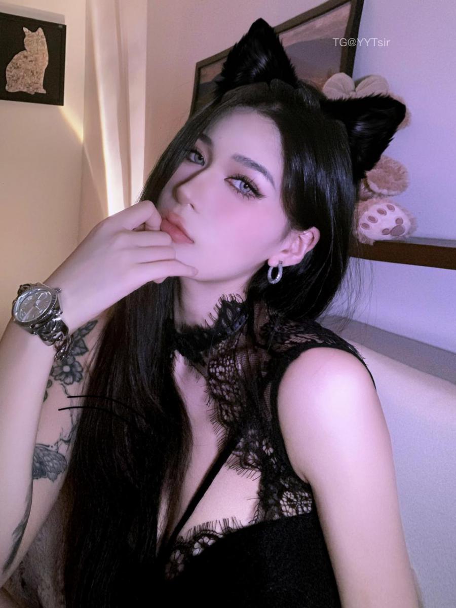 恩沈一点 2024-07-08 19:40:16 黑化的蕾丝猫