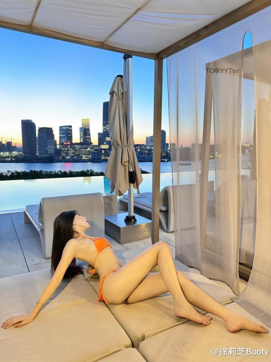 Booty徐莉芝 2024-07-18 19:51:11 穿上夏天的自由