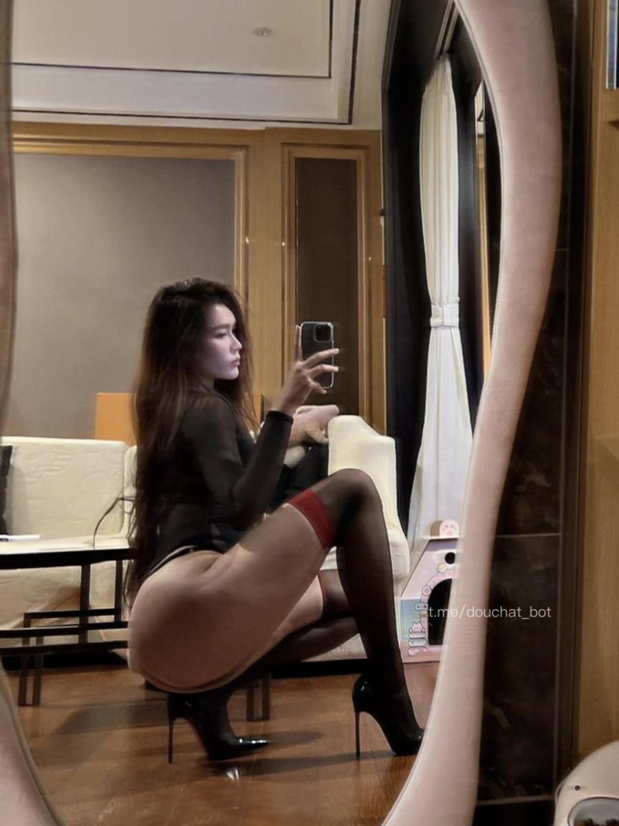 娜比meow 2024-07-25 22:23:07 照片