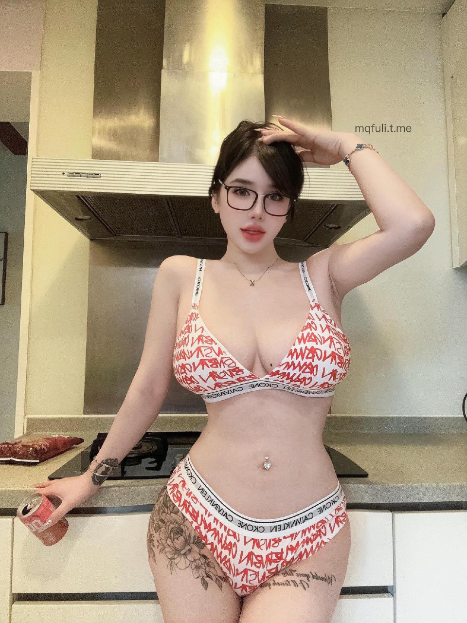 阿色 2024-08-18 16:06:22 水蜜桃🍑➕沙漏⏳腰 图片