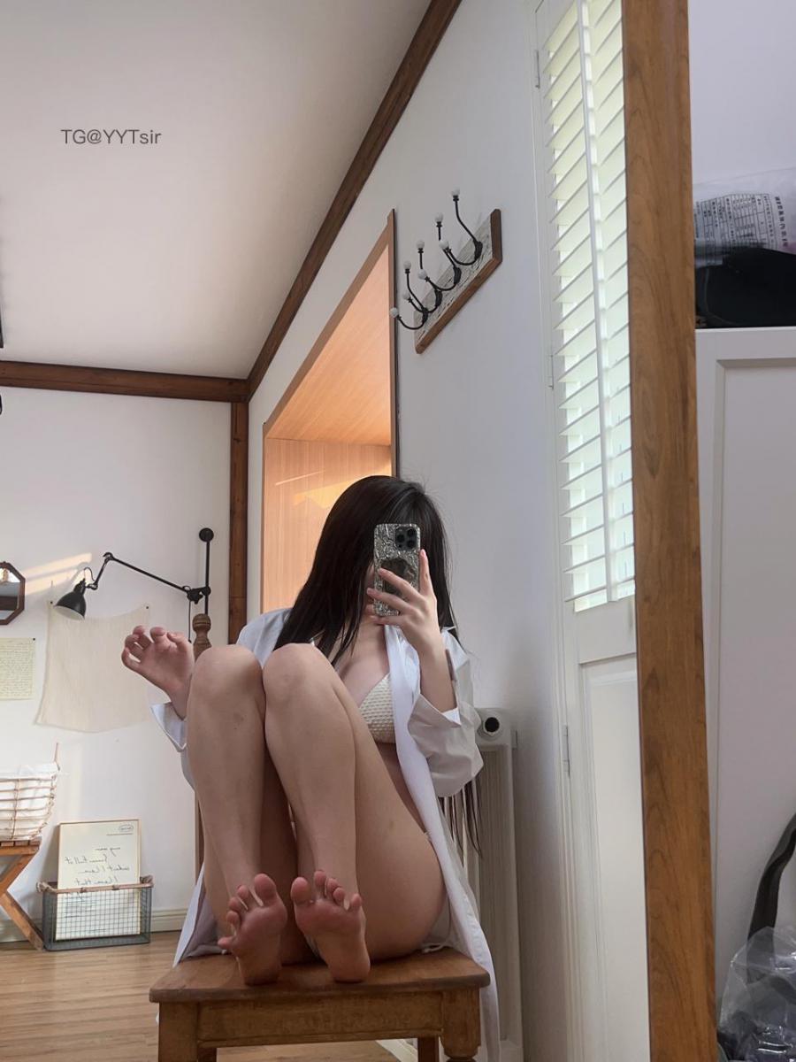 Tina很妖孽呀 2024-08-12 22:22:06 全方位展示老婆身材